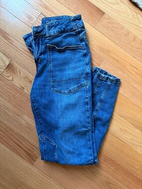 The Wanderer Mid-Rise Relaxed Jeans by Pilcro